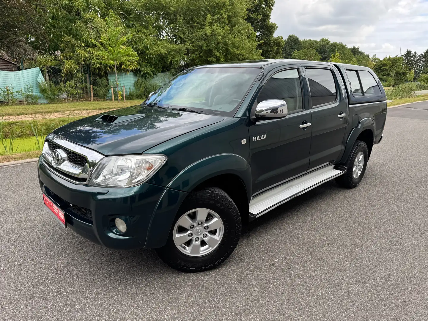 Toyota Hilux 2.5D-4D Manual 4x4 Double Cab (Only Export Afrika Vert - 1