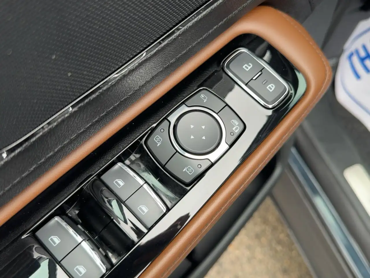 Lincoln Aviator снимка Lincoln Aviator