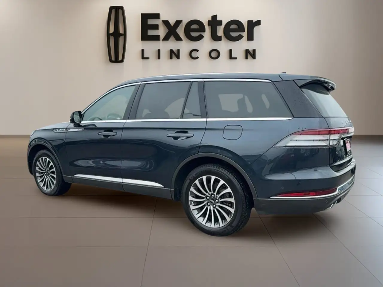 Lincoln Aviator снимка Lincoln Aviator
