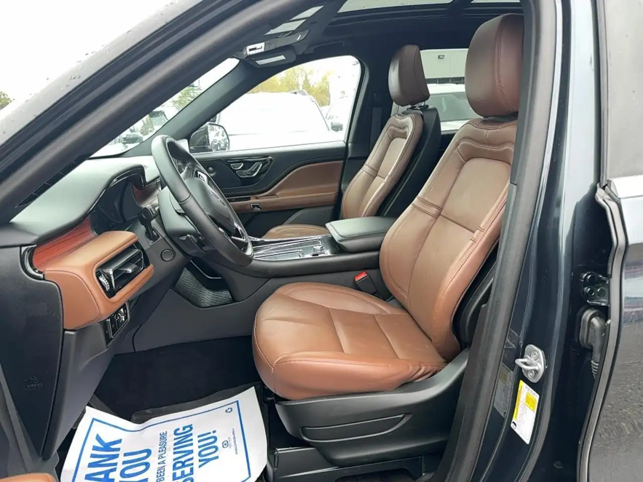 Lincoln Aviator снимка Lincoln Aviator