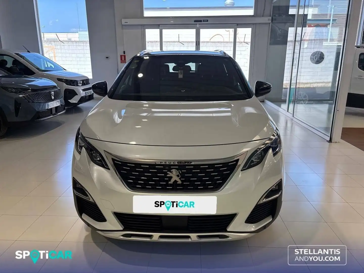 Peugeot 3008 1.2 PureTech S&S Style 130 Fehér - 2