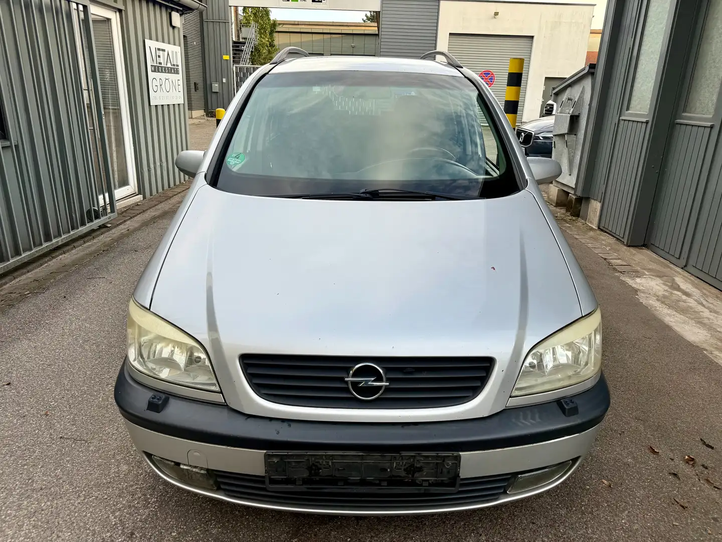 Opel Zafira Basis 7-Sitzer SHZ KLIMA TÜV 03/27 Silber - 2