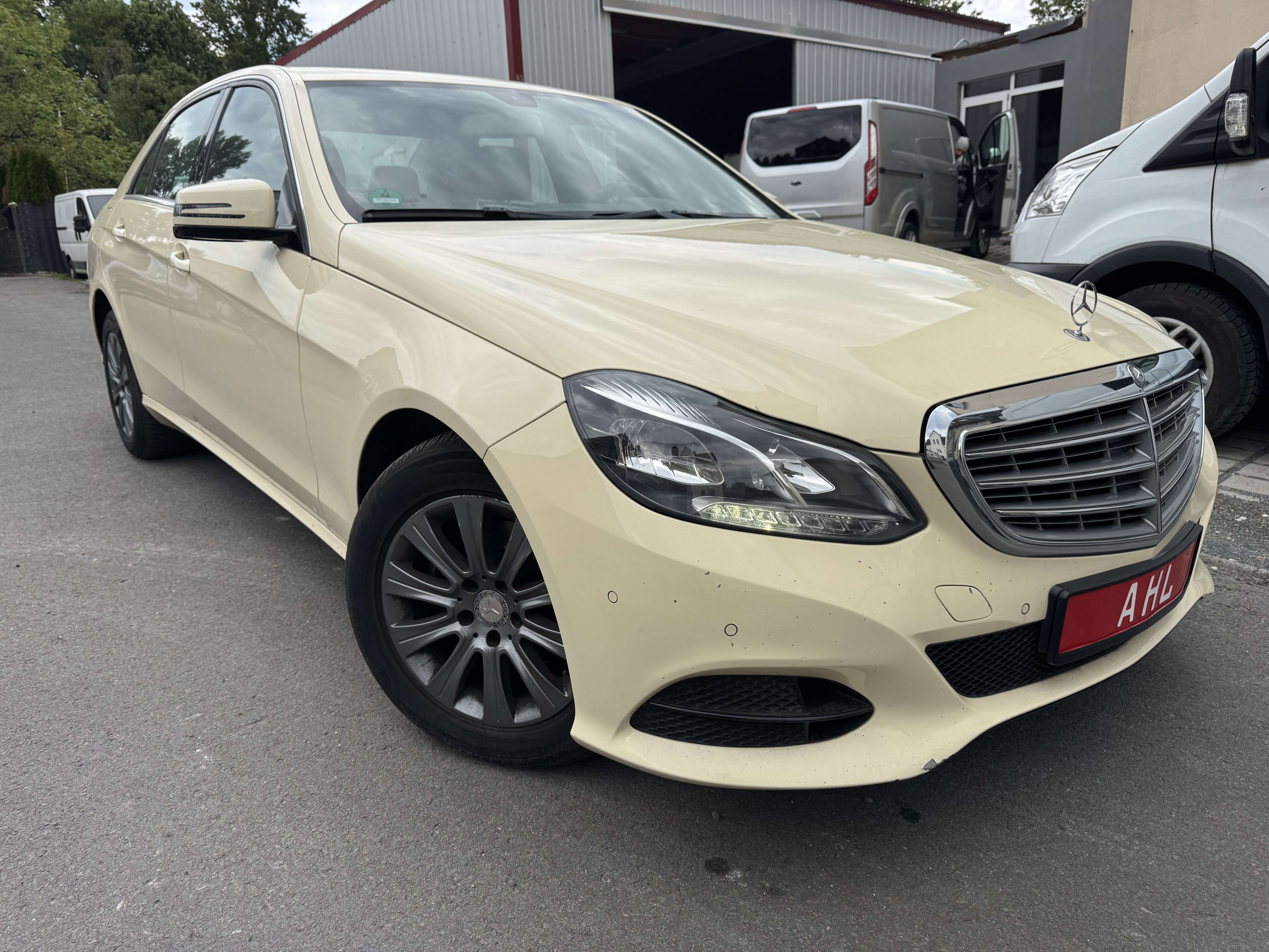 Second hand Mercedes Benz E-Class 