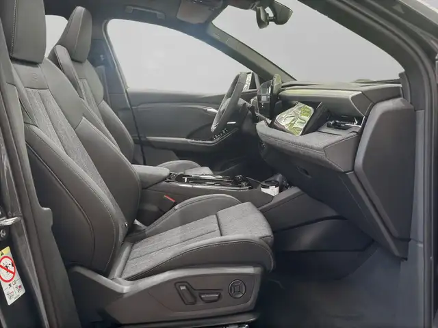 Audi E-Tron view 4