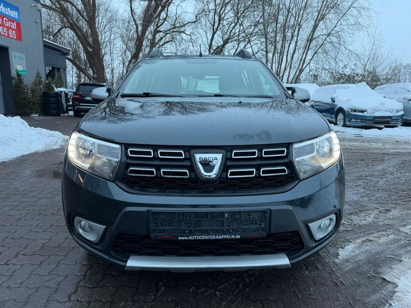 Dacia Sandero II Stepway AHK°AUTOM°KLIMA°NAVI°TEMP°PDC Grau - 2