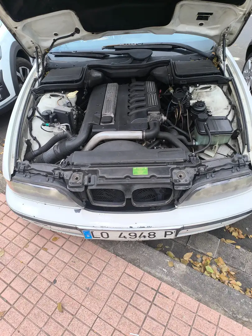 BMW 525 525 td Biały - 2