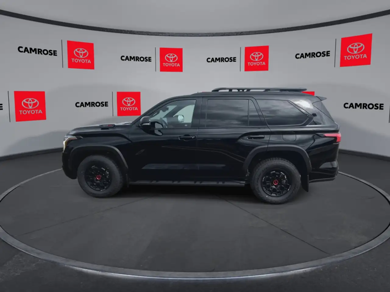 Toyota Sequoia photo Toyota Sequoia