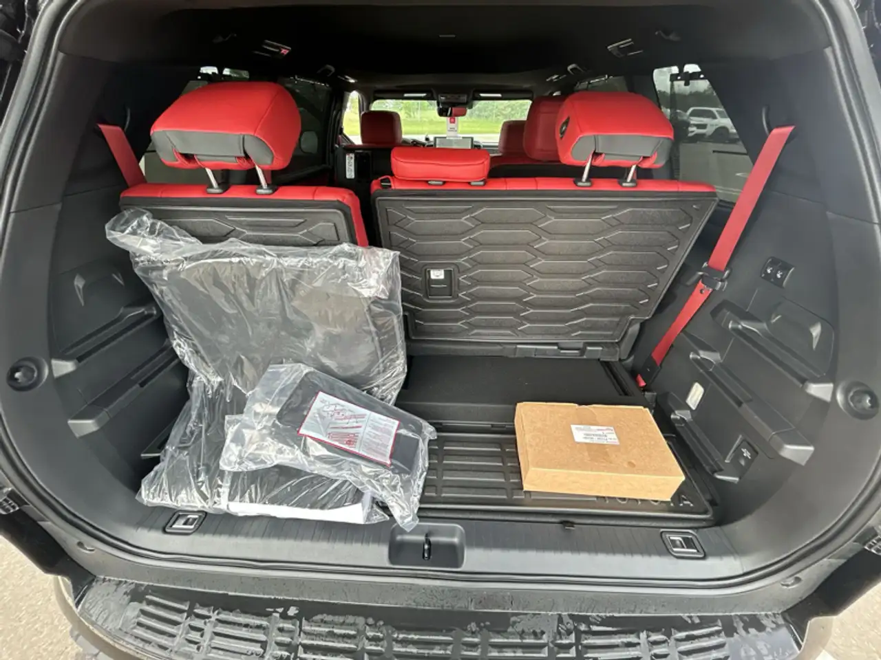 Toyota Sequoia photo Toyota Sequoia