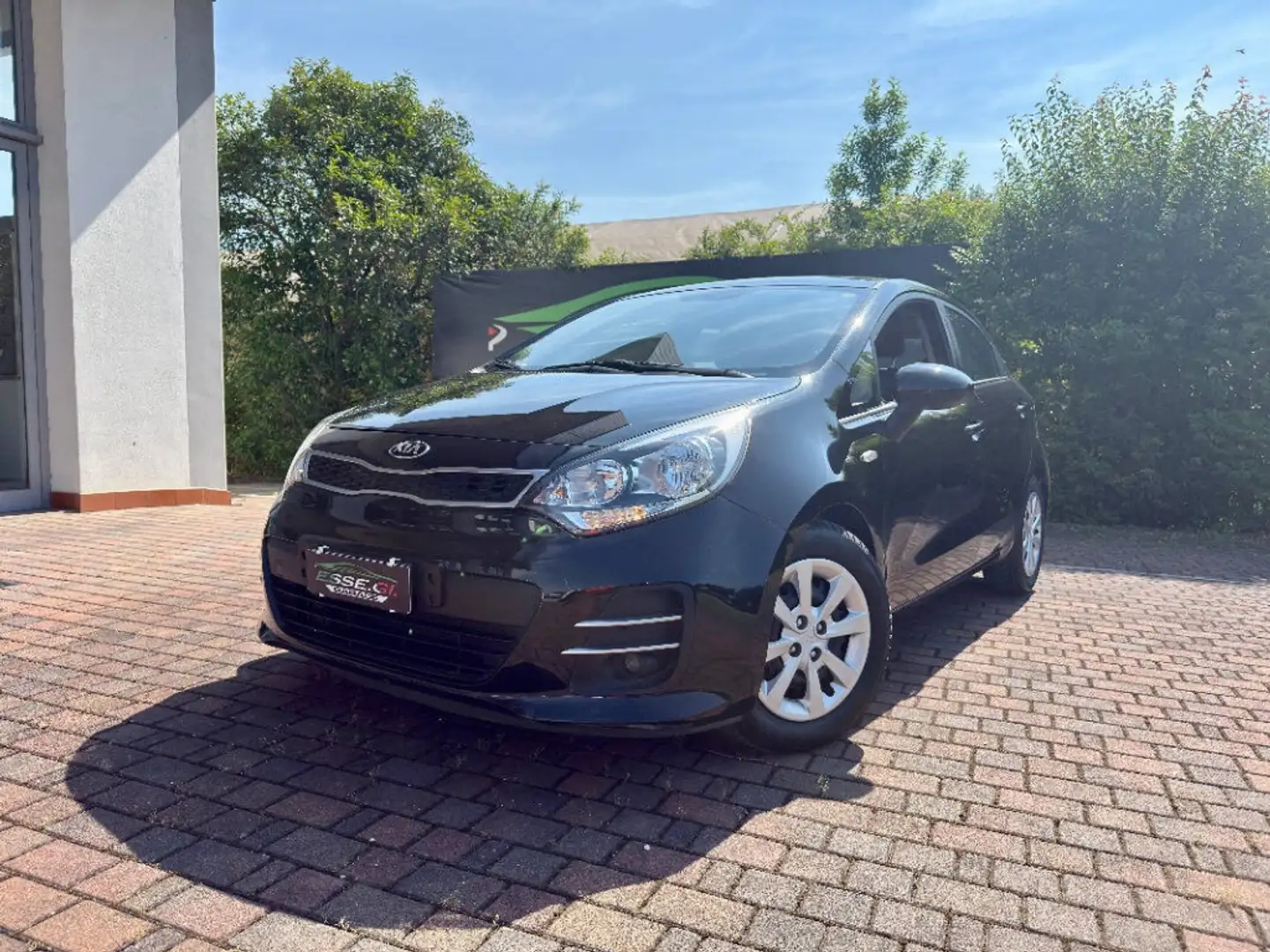 Kia Rio 1.2 Cool eco Gpl 5p Weiß - 1