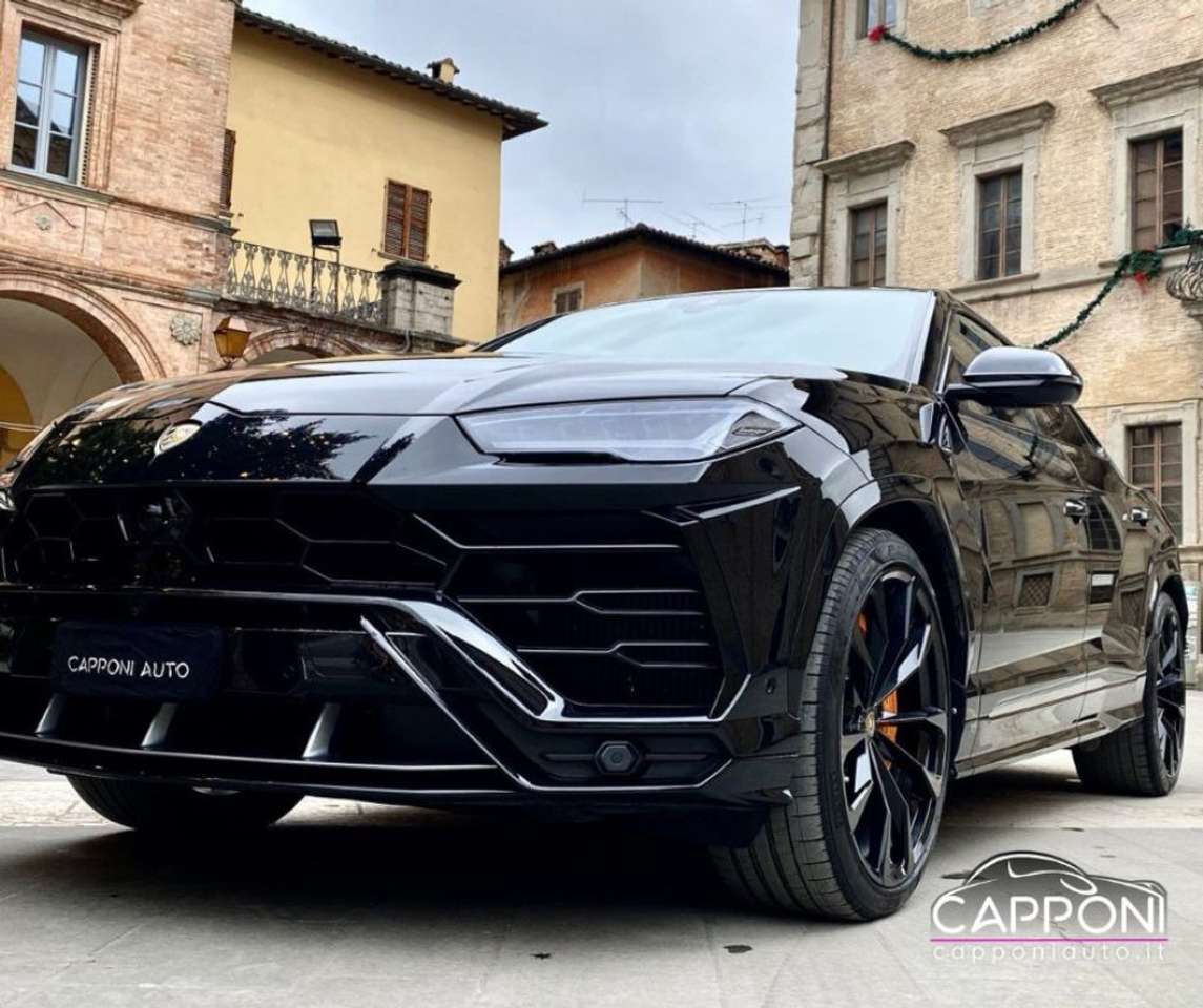 Lamborghini Urus 4.0 V8 aut. AWD 650 CV Total Black