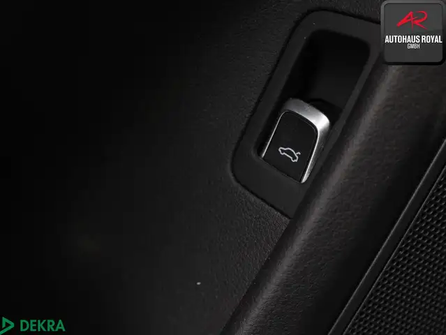 Audi A6 Avant view 15