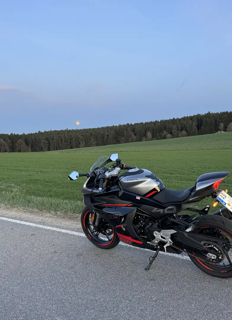 CFMOTO 450 SR Černá - 1