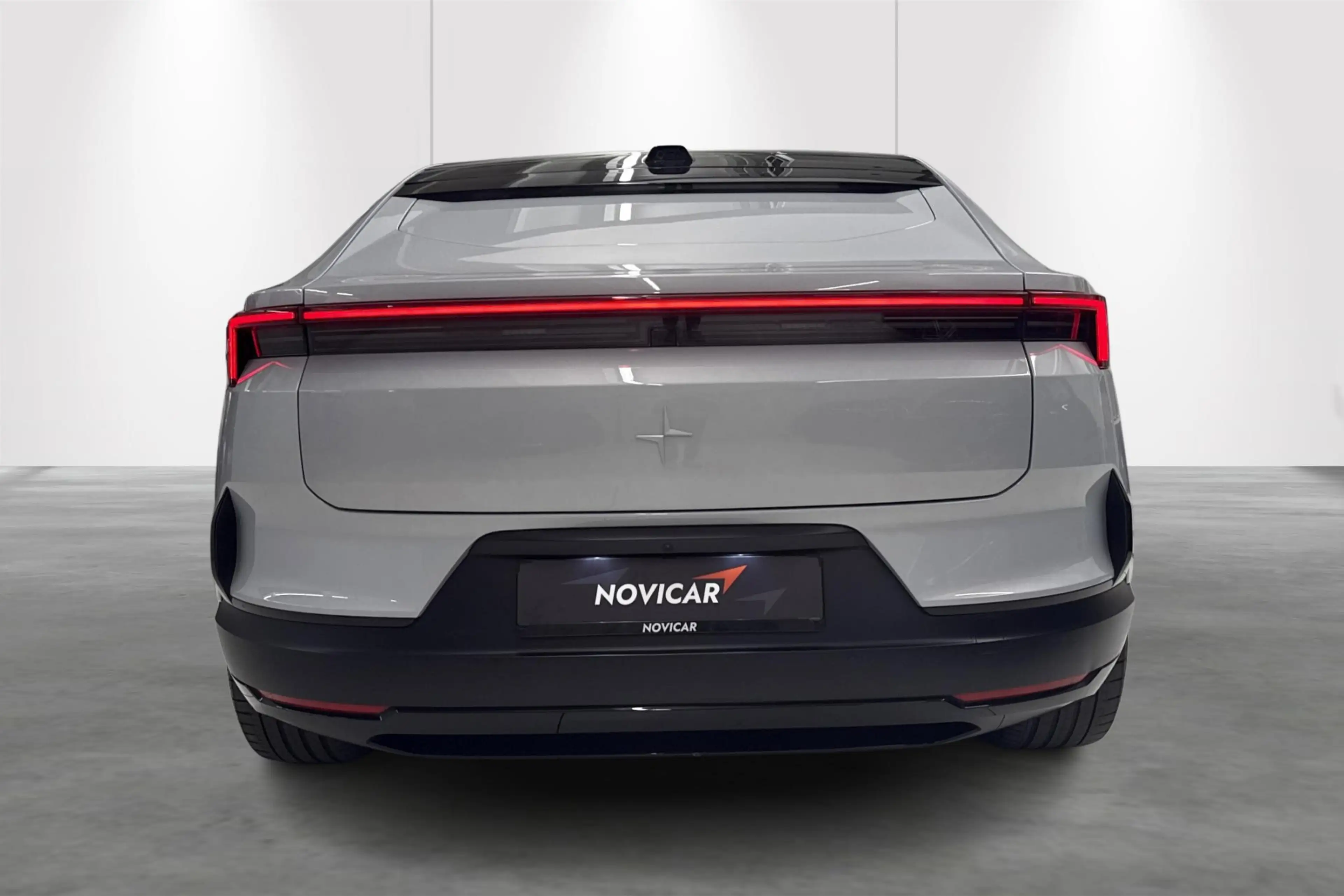 Polestar 4 Long Range Single motor — photo 9
