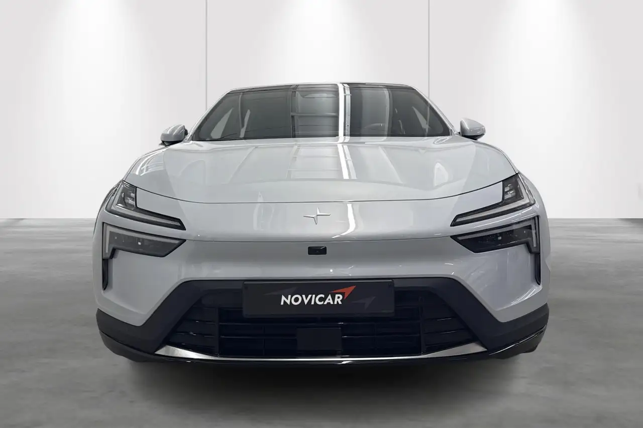 Polestar 4 2024