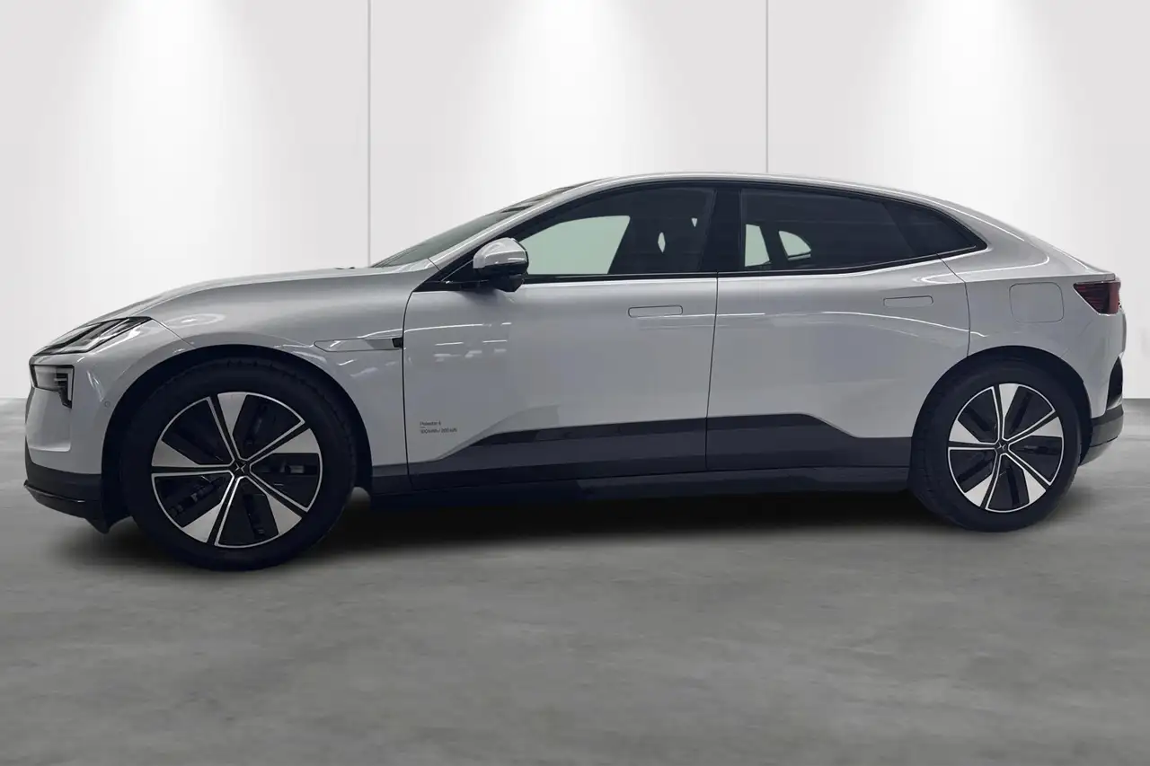 Polestar 4 2024