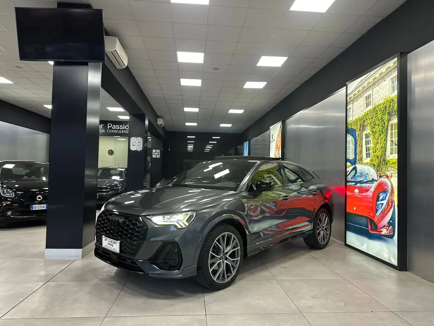 Audi Q3 Q3 Sportback 35 2.0 tdi S line edition s-tronic Grijs - 2