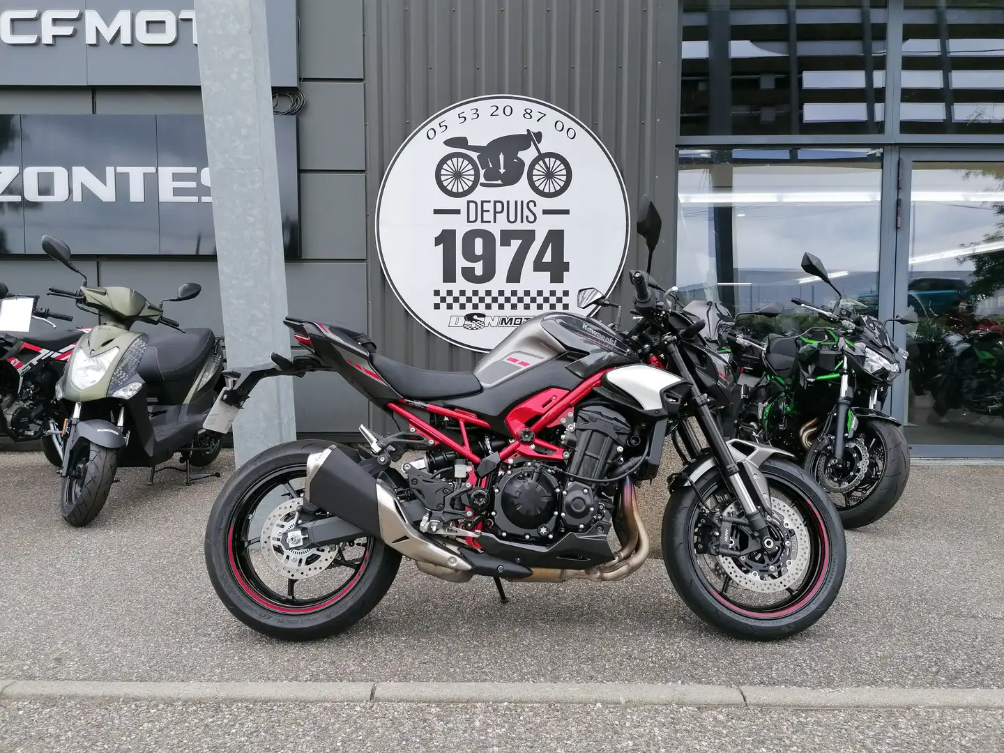 Kawasaki Z 900 Negru - 1