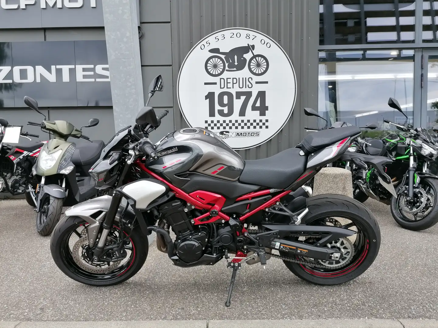 Kawasaki Z 900 Negru - 2