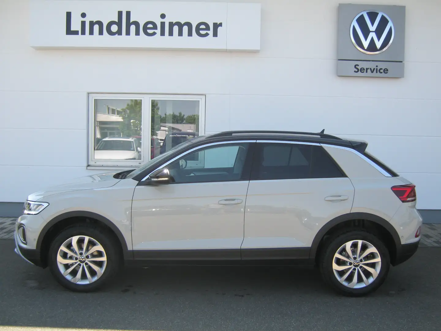 Volkswagen T-Roc Life DSG/ACC/Kessy/Kamera/LED/Sitzh./Klimatr./Alu Gris - 1