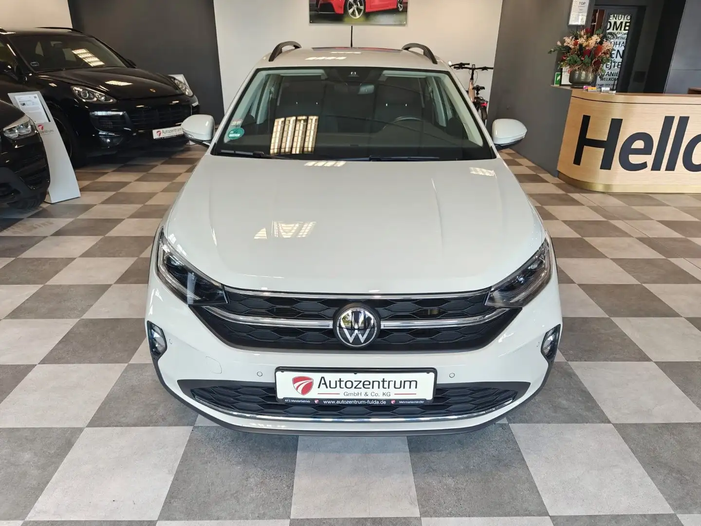 Volkswagen Taigo Life Grau - 2