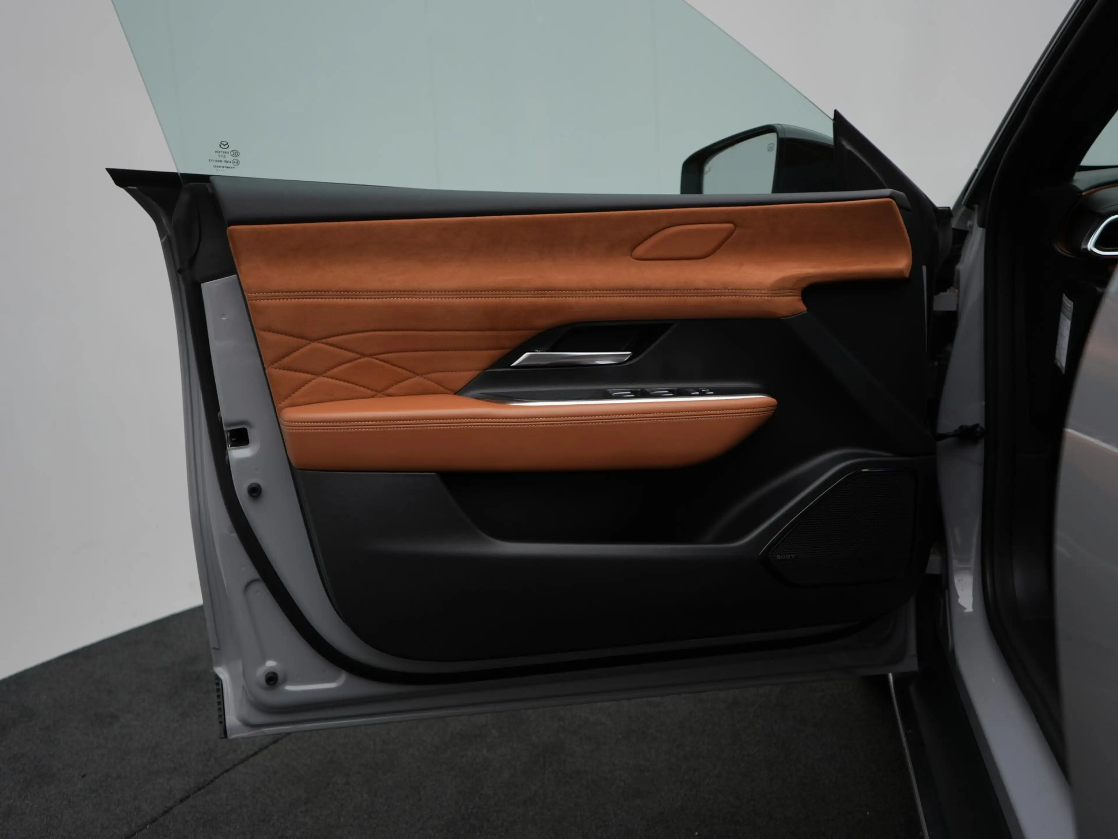 Mazda 6e EV Takumi Plus Long Range 80 kWh : dealer onderhou — photo 11