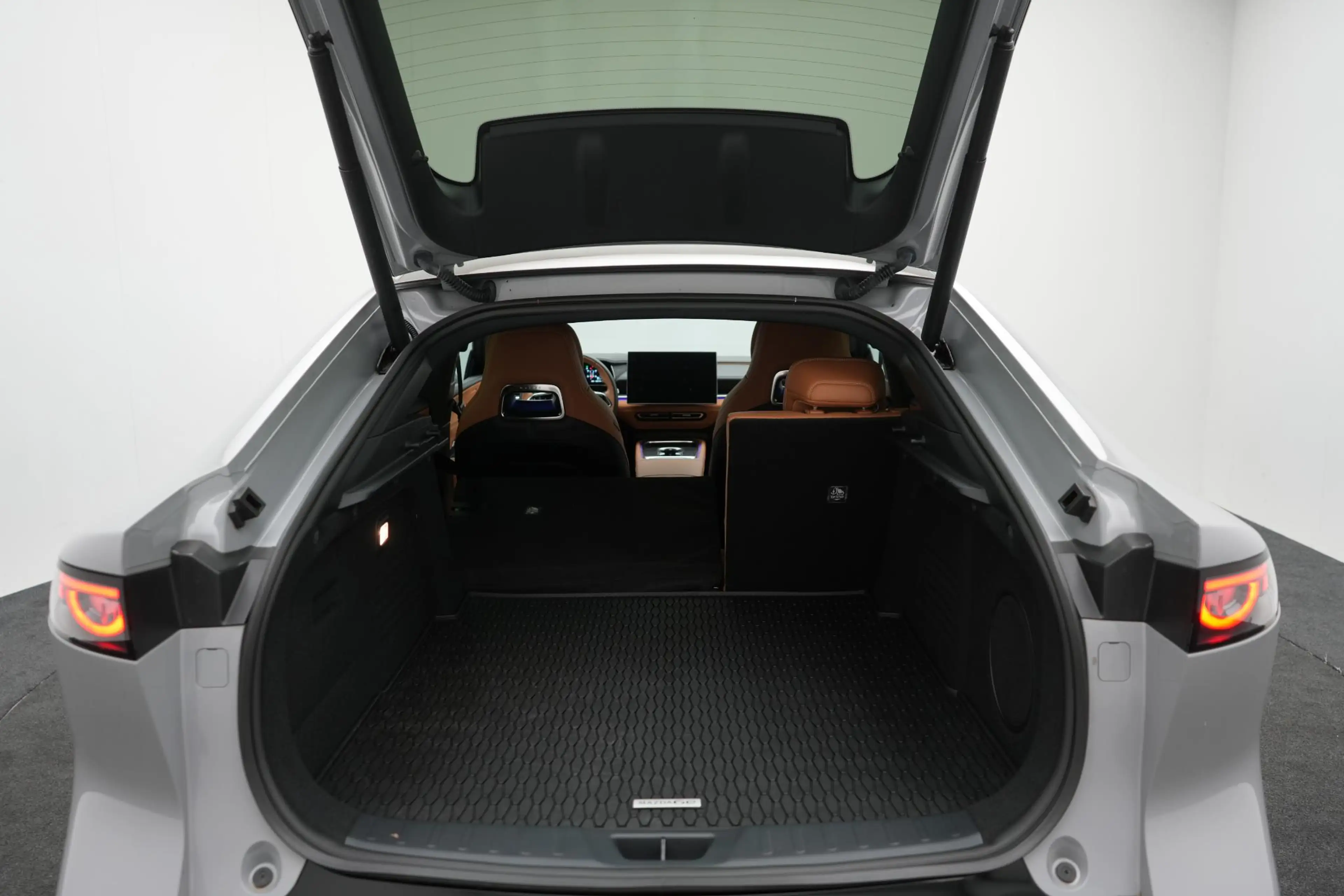 Mazda 6e EV Takumi Plus Long Range 80 kWh : dealer onderhou — photo 21