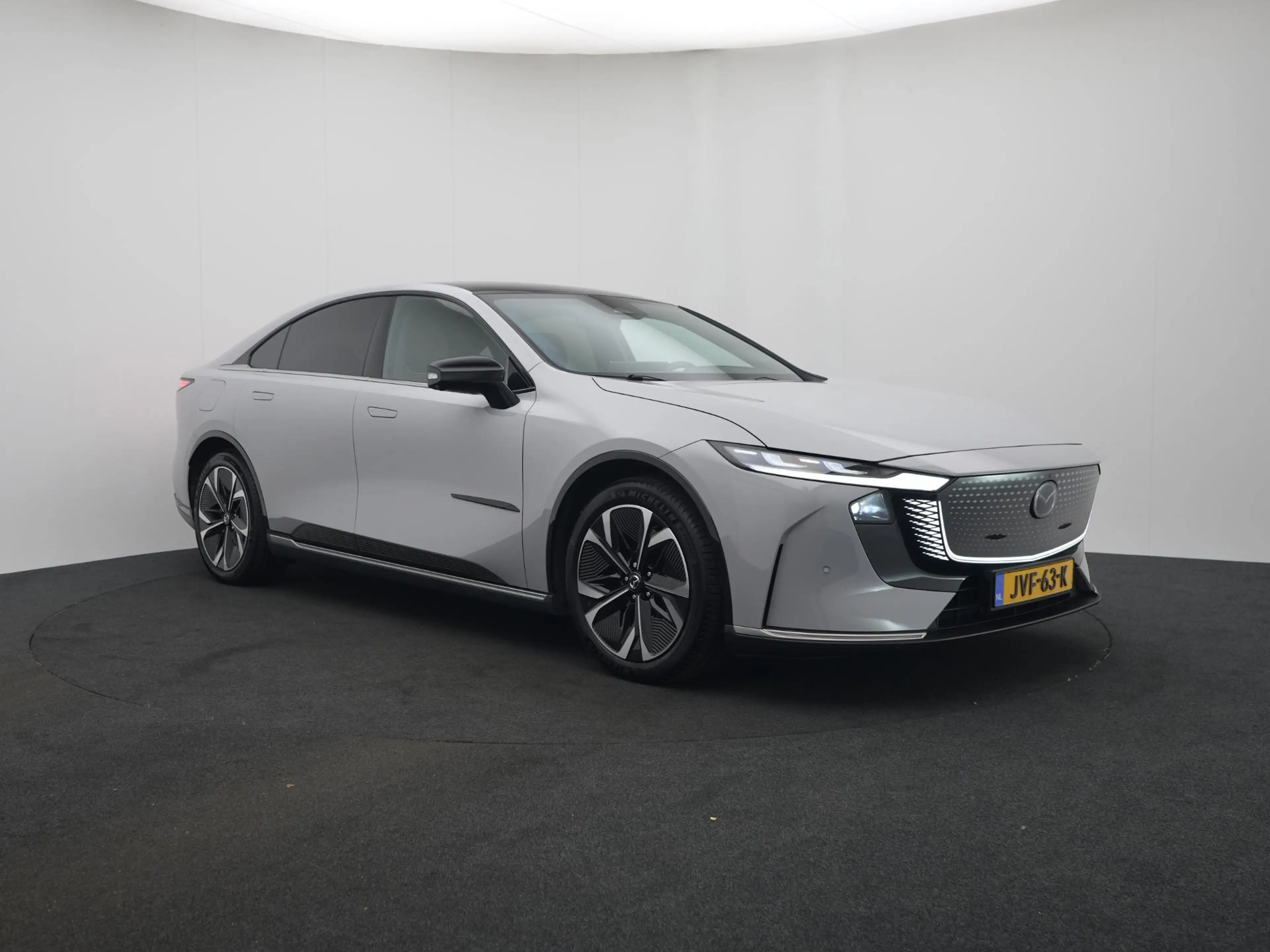 Mazda 6e EV Takumi Plus Long Range 80 kWh : dealer onderhou — photo 7