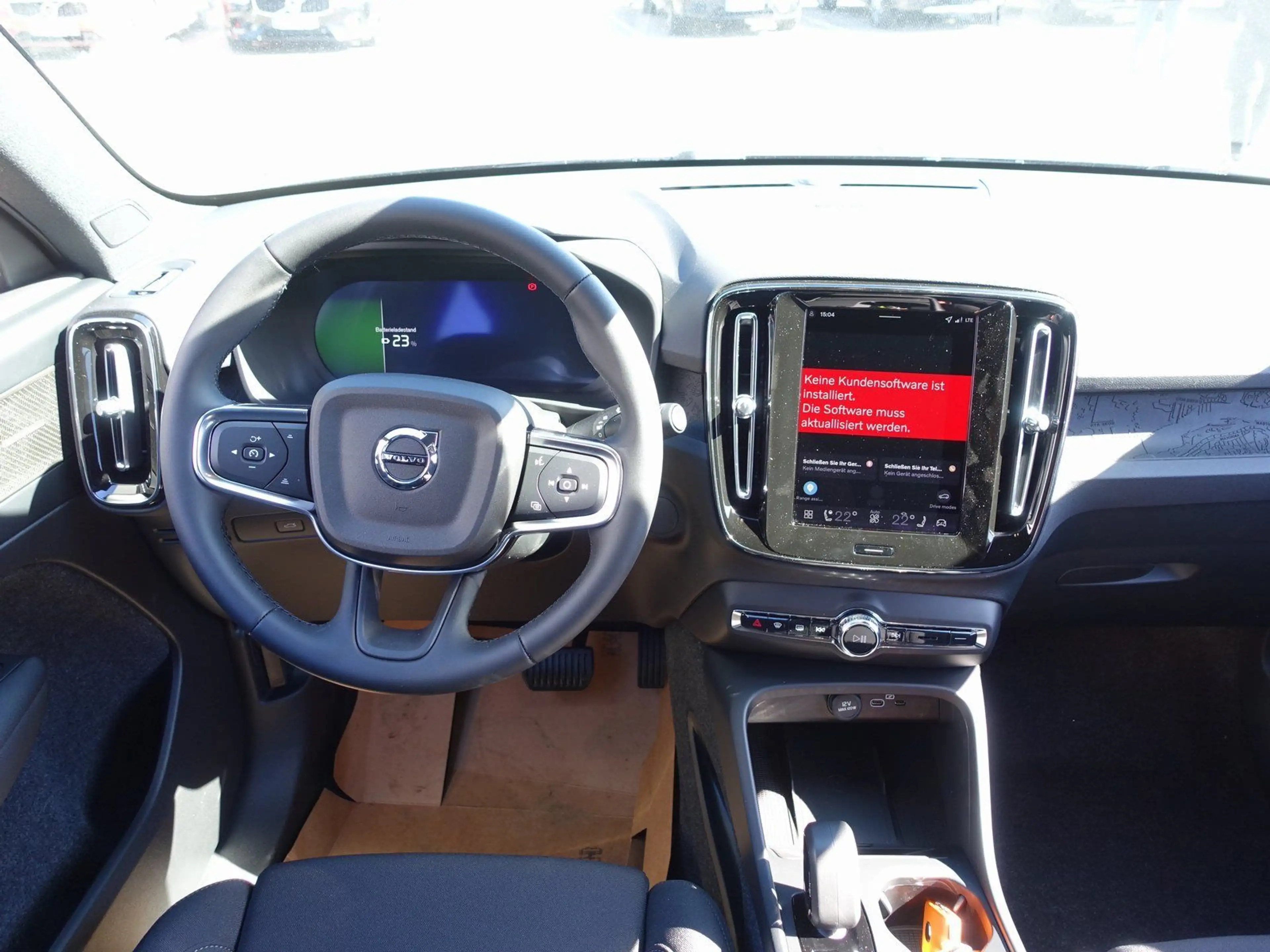 Volvo EX40 Black Edition Single Extended Range/H&K/360 — photo 13