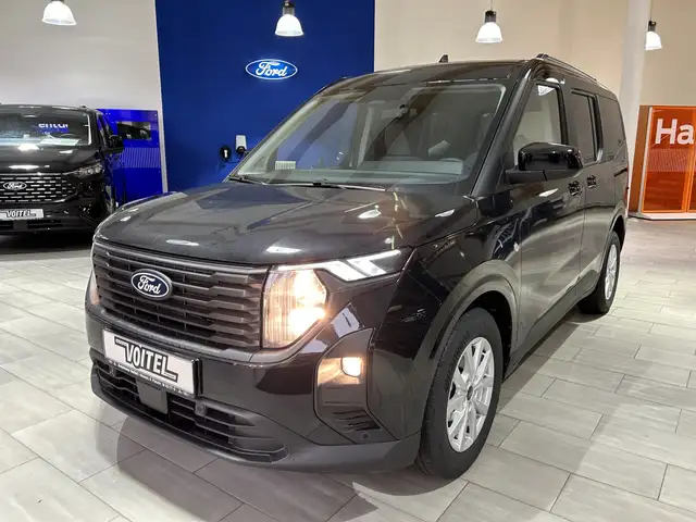 Ford Tourneo Courier Titanium Automatik / ACC / Toter Winkel Warner