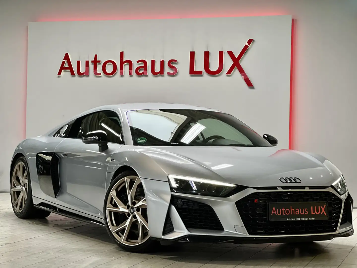 Audi R8 5.2 FSI RWD*COUPE*2.HAND*MMI*VIRTUAL*B&O SOUND Plateado - 1