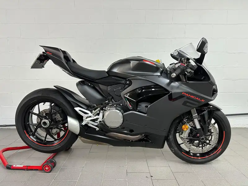 Ducati Panigale V2 - foto 2