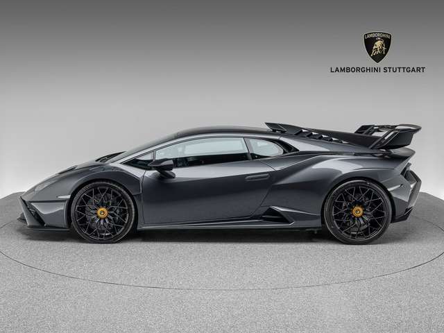 Lamborghini Huracán STO