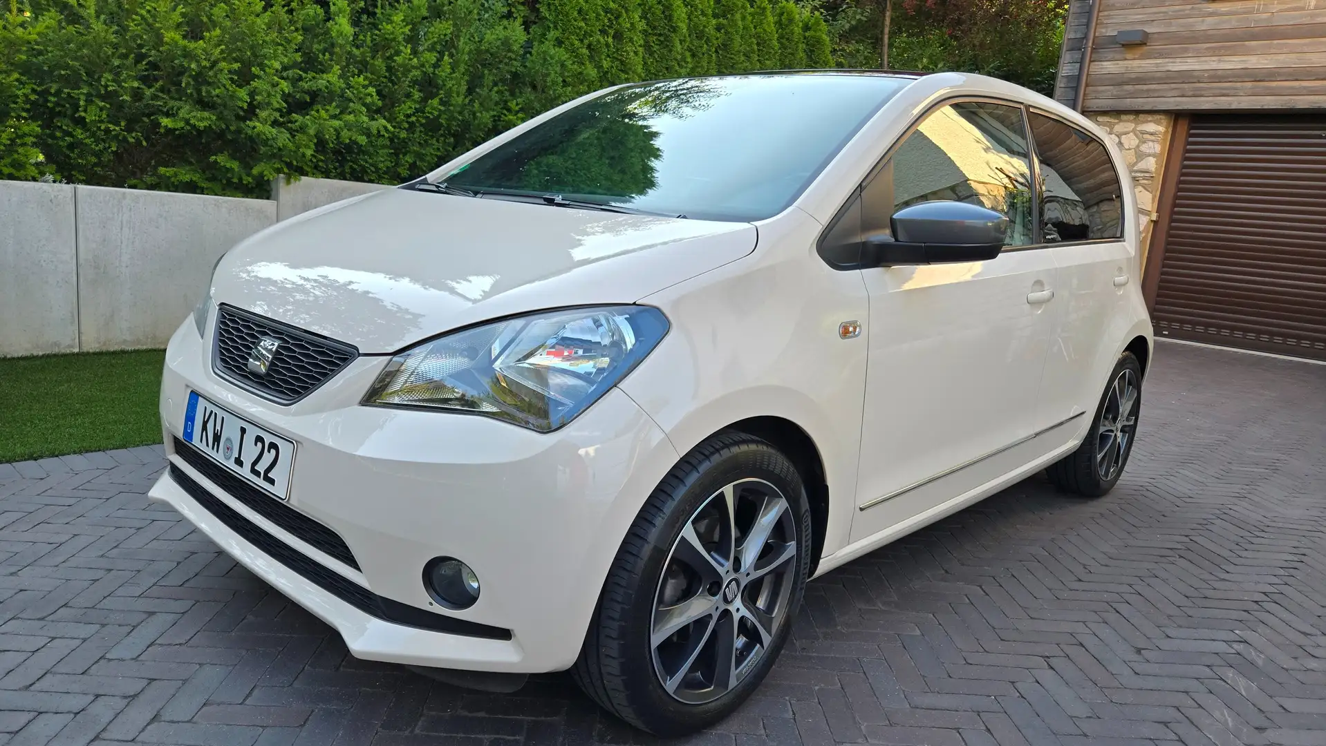 SEAT Mii Mii 1.0 Ecomotive by Mango Beige - 2