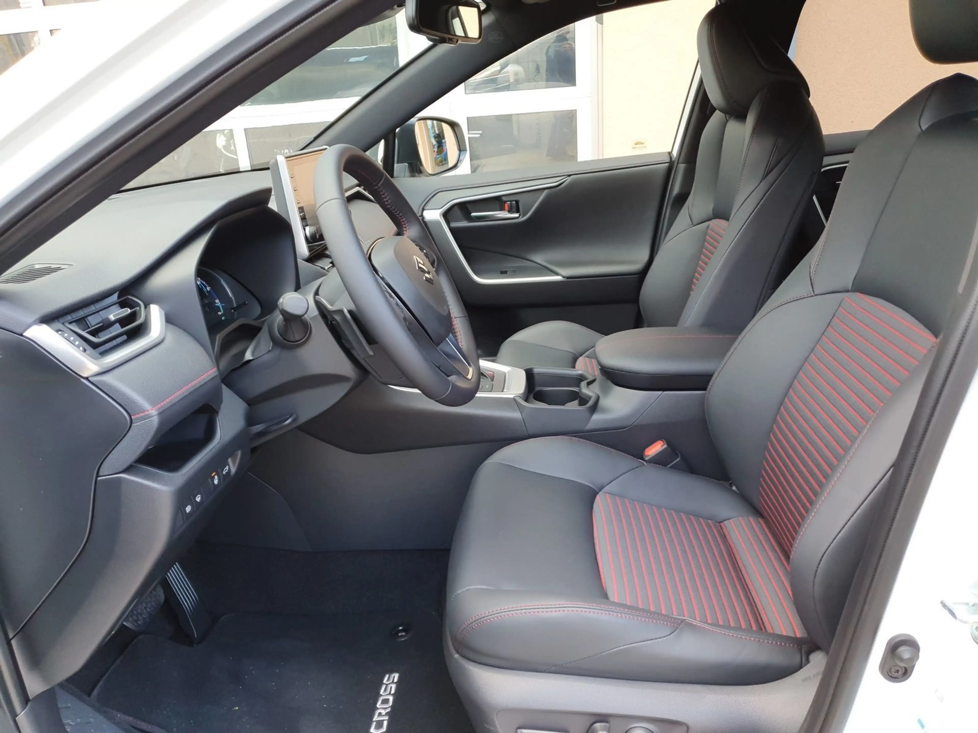 Suzuki Across 2.5 Plug-In Hybrid Vorführwagen — photo 14