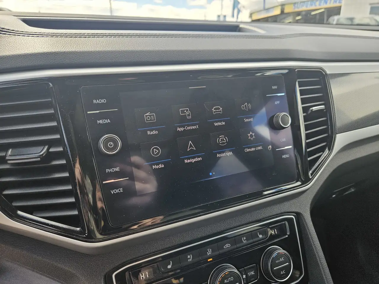 Volkswagen Atlas снимка Volkswagen Atlas
