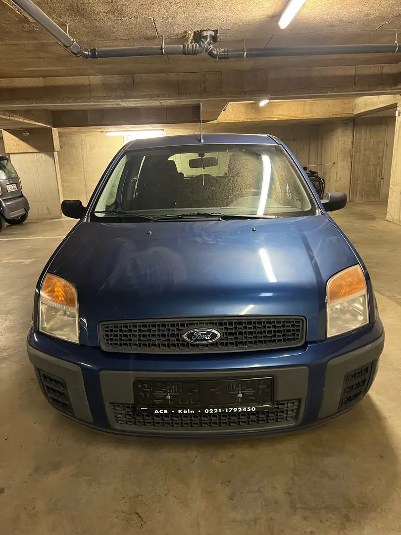 Ford Fusion Fun X Modrá - 2