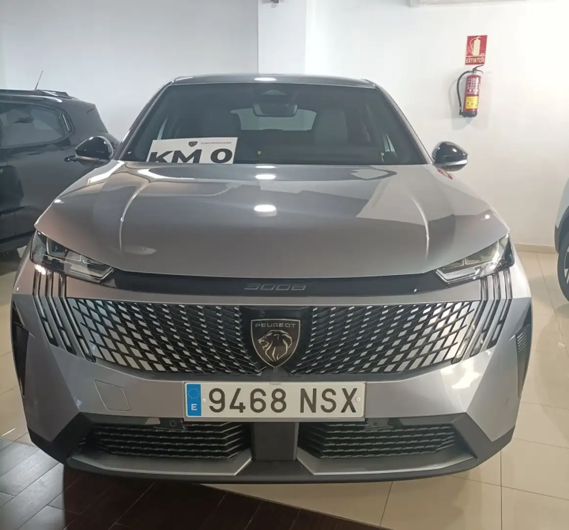 Peugeot 3008 Hybrid Allure Exclusive eDCS6 145 Gris - 2