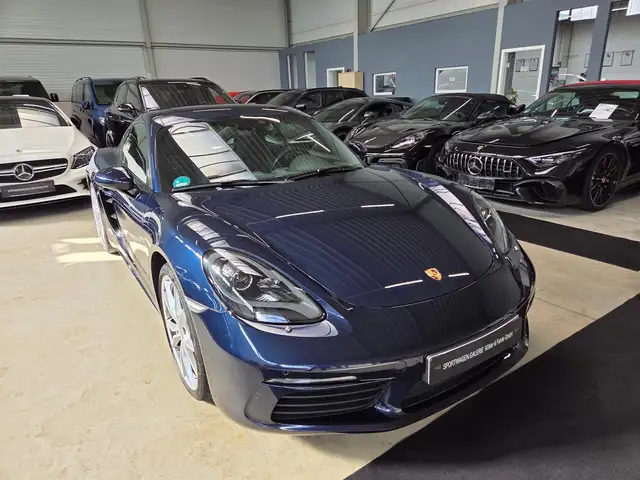 Porsche Cayman view 7