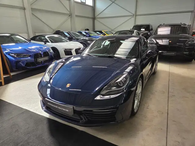 Porsche Cayman view 5