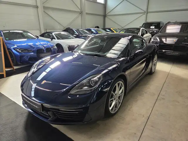 Porsche Cayman view 6