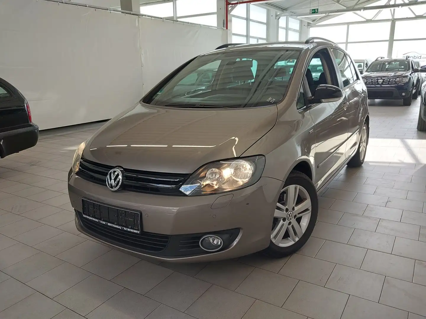 Volkswagen Golf Plus Match 1Hand KlimAut SitzH 2PDC KurwLicht ALU SB - 1