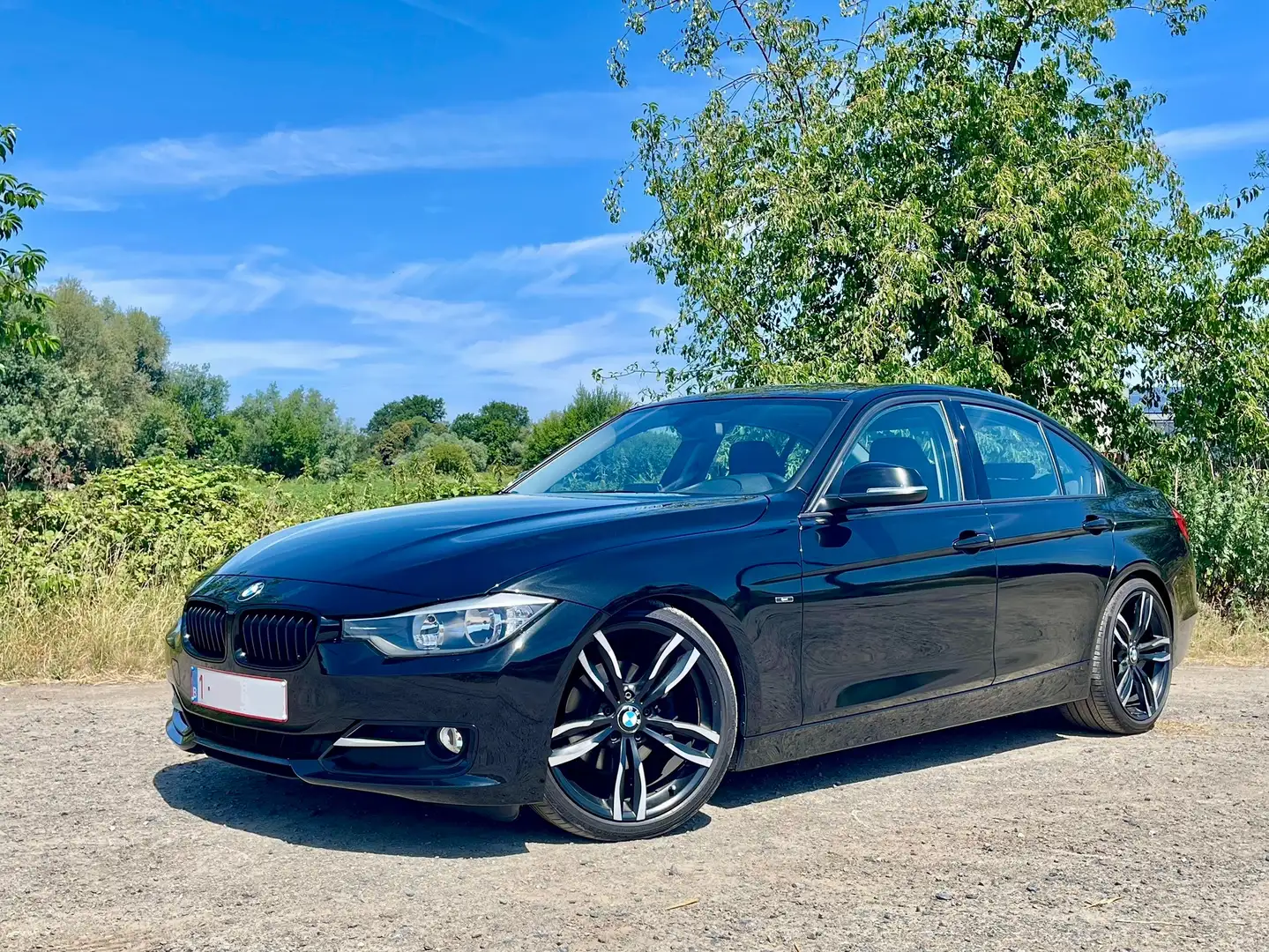 BMW 316 d (F30) Sport Line Noir - 1