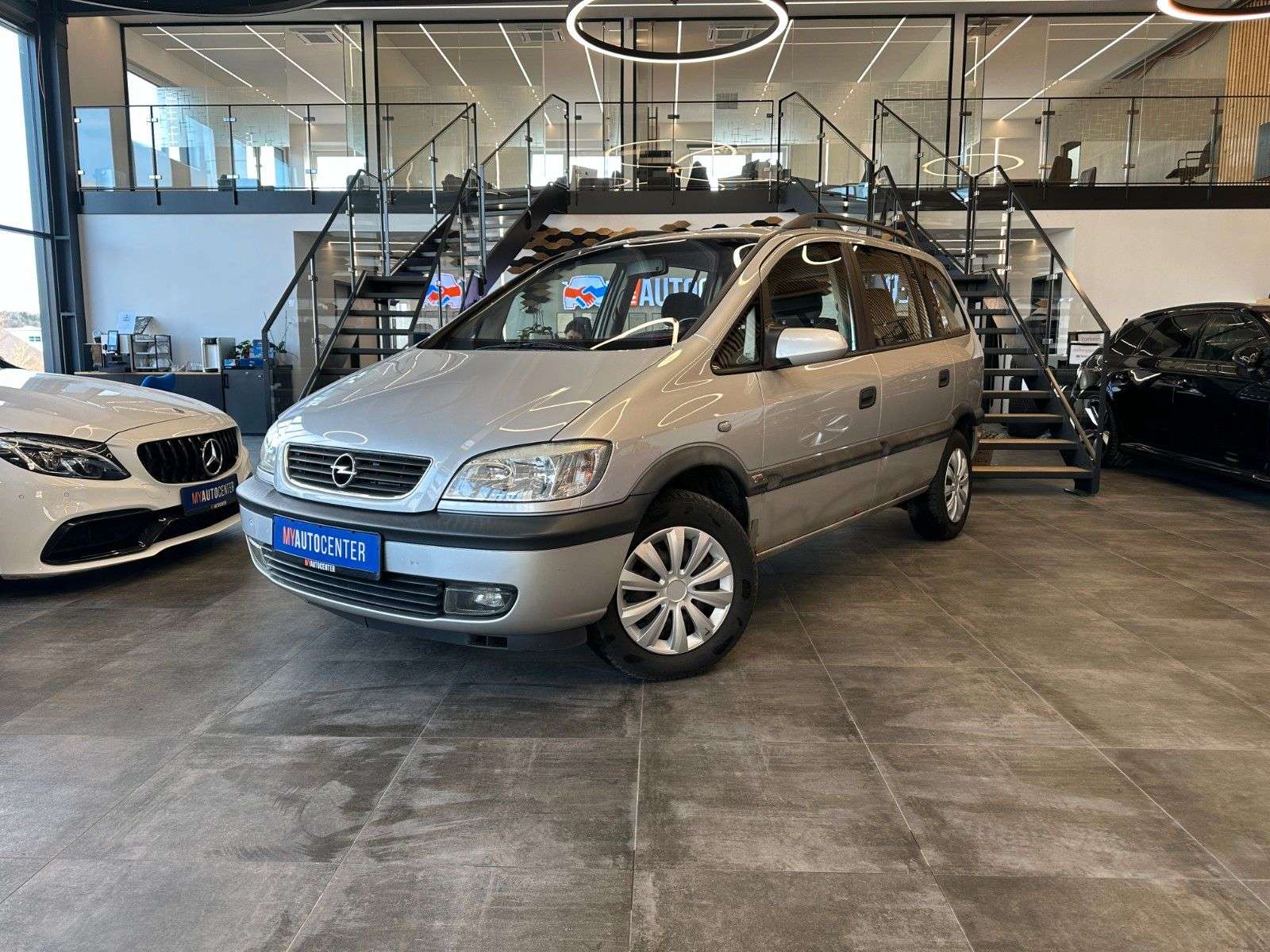 Second hand Opel Zafira 1.8