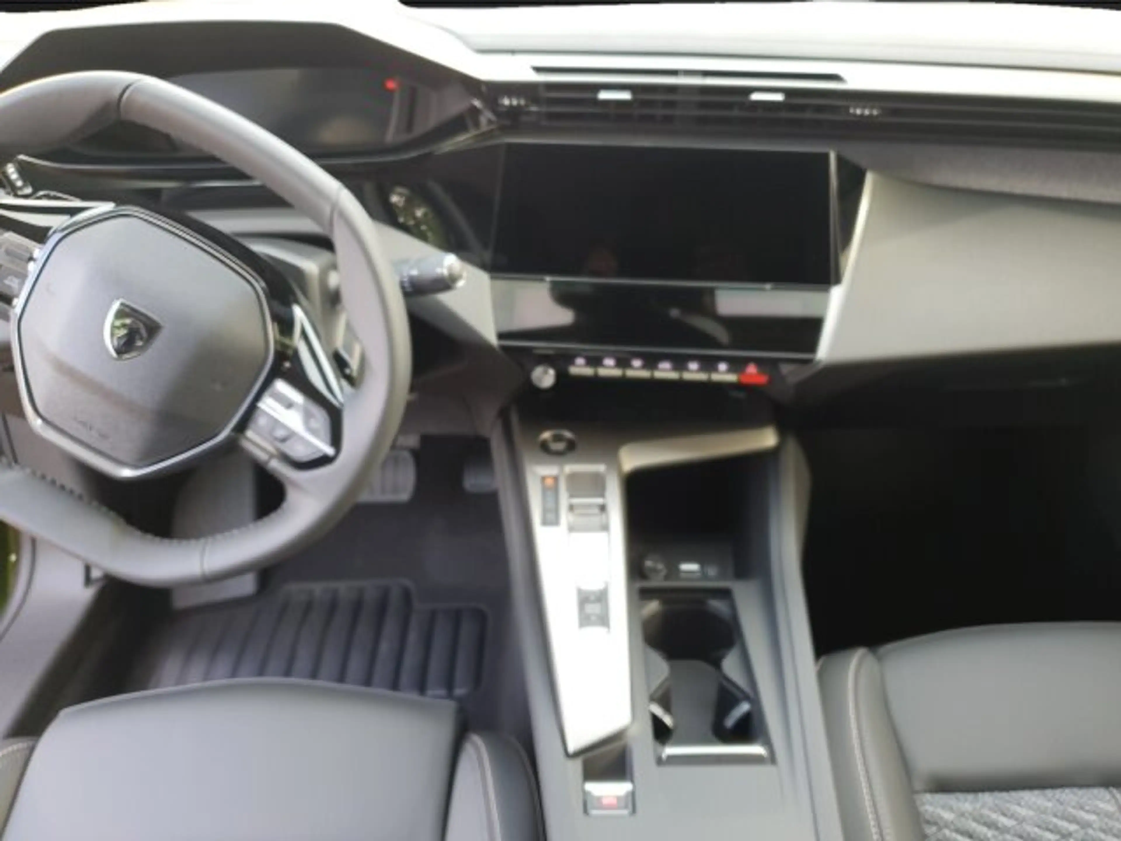 Peugeot 408 408 Allure Business 145 +360°Kamera+SHZ+LHZ+ — photo 12