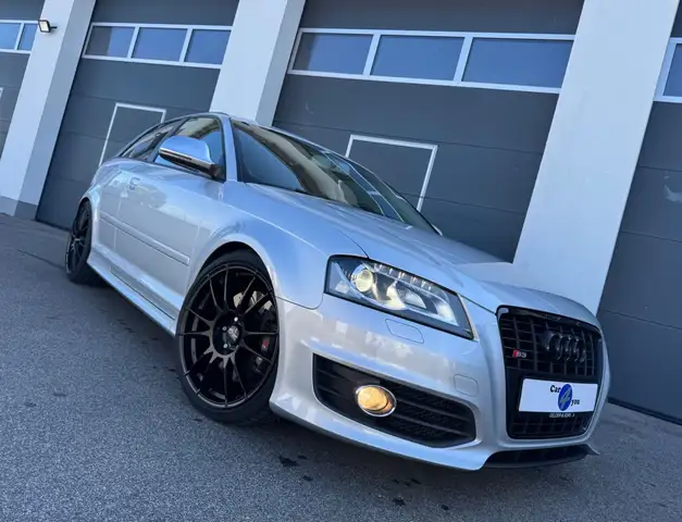Audi S3 2.0 TFSI quattro *EINZELSTÜCK/Navi/Bi-Xenon*