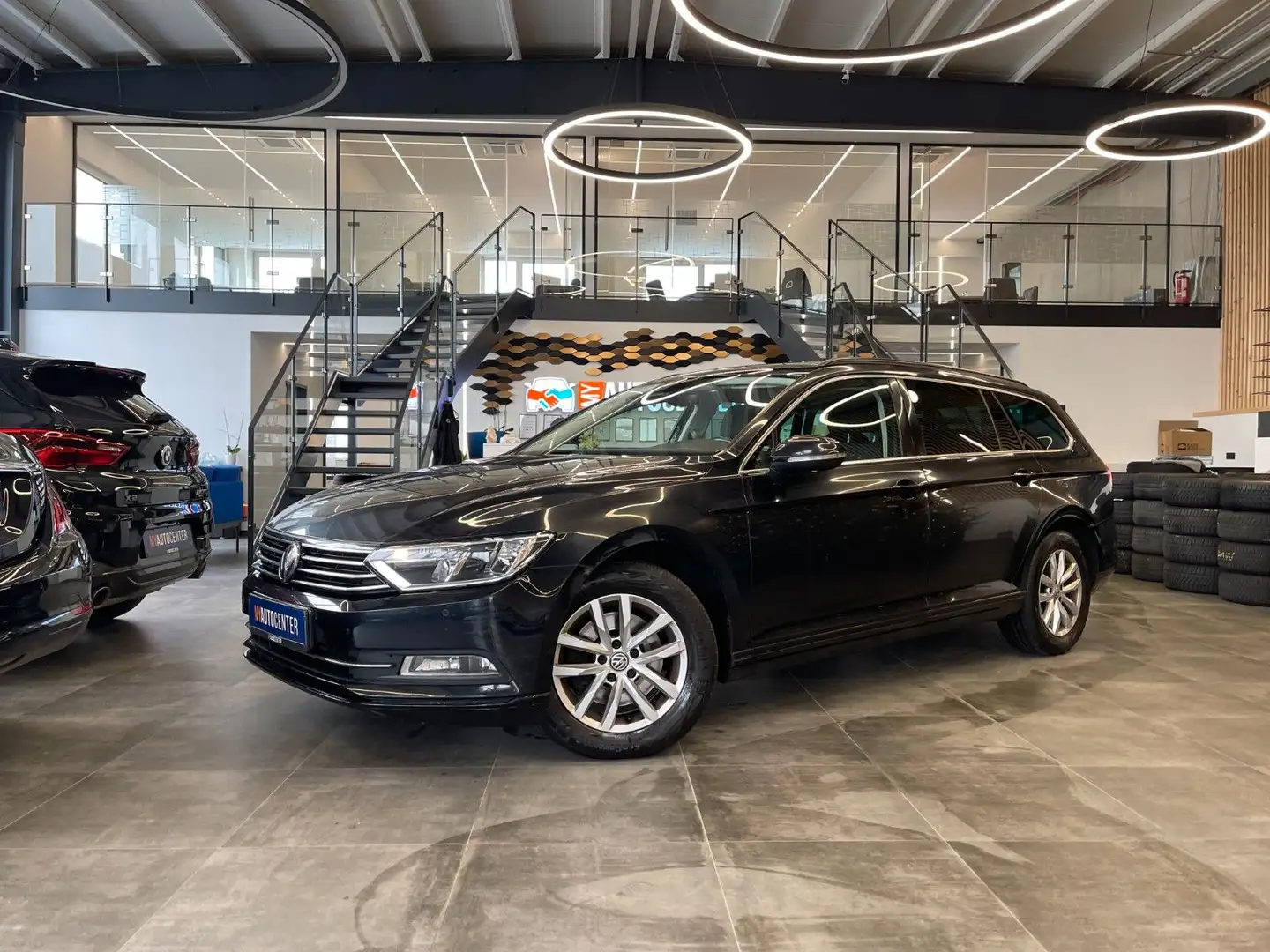 Volkswagen Passat Variant BMT/Start-Stopp *ACC*NAVI*AHK*SH Schwarz - 1