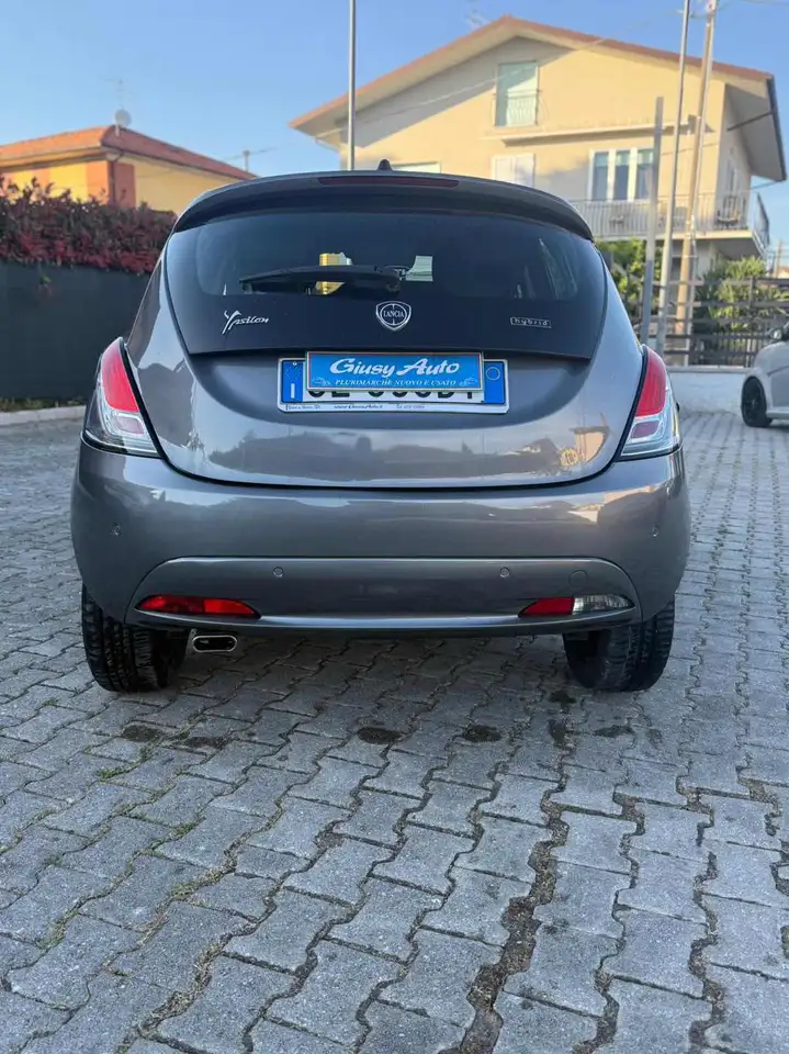 Lancia Ypsilon 2022