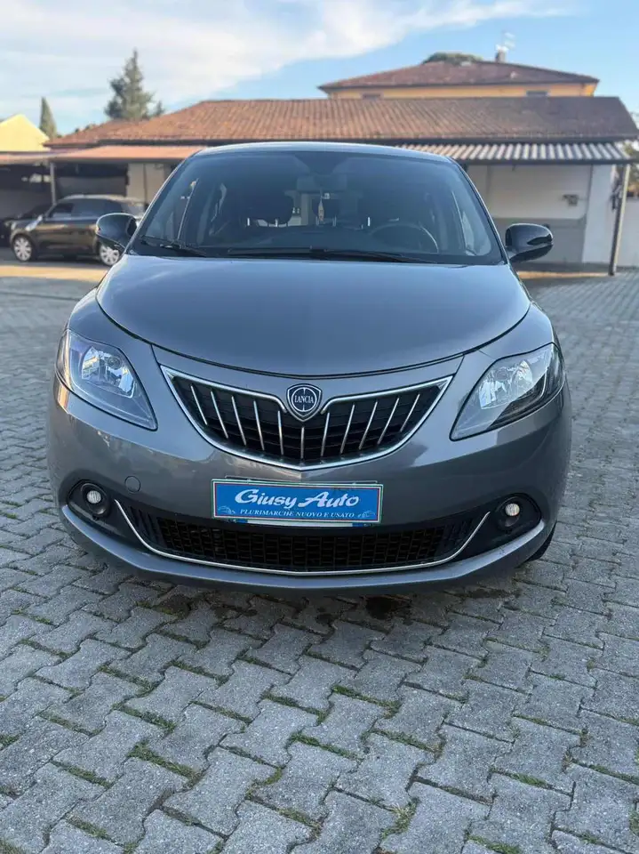 Lancia Ypsilon 2022