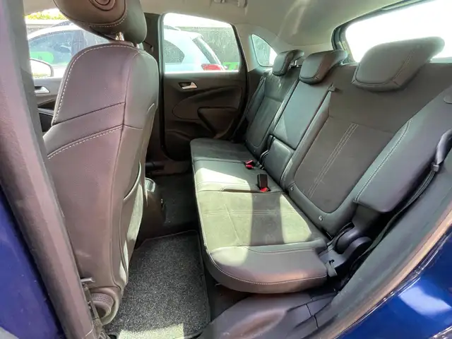 Opel Crossland X view 11