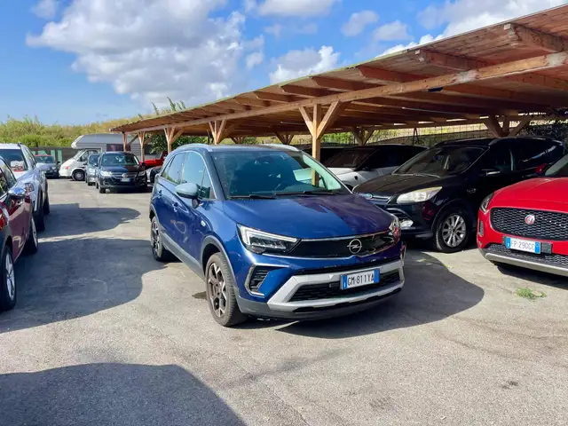 Opel Crossland X view 3